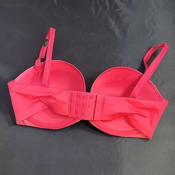 BRAND NEW  SPARKLE RED VICTORIA SECRET WOMEN"S BRA - Picture 8 of 11